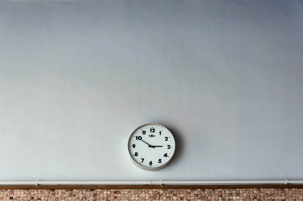 clock-on-wall